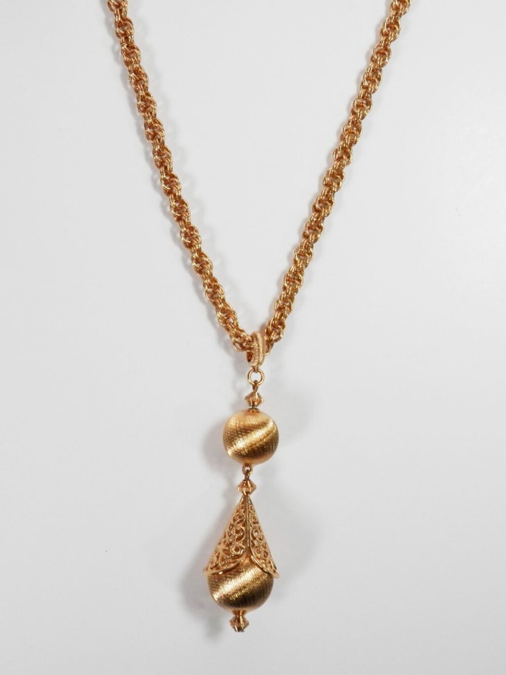 Vtg 1960s Monet Bolero Filigree Ball Dangle Pendant Gold Tone 24" Necklace
